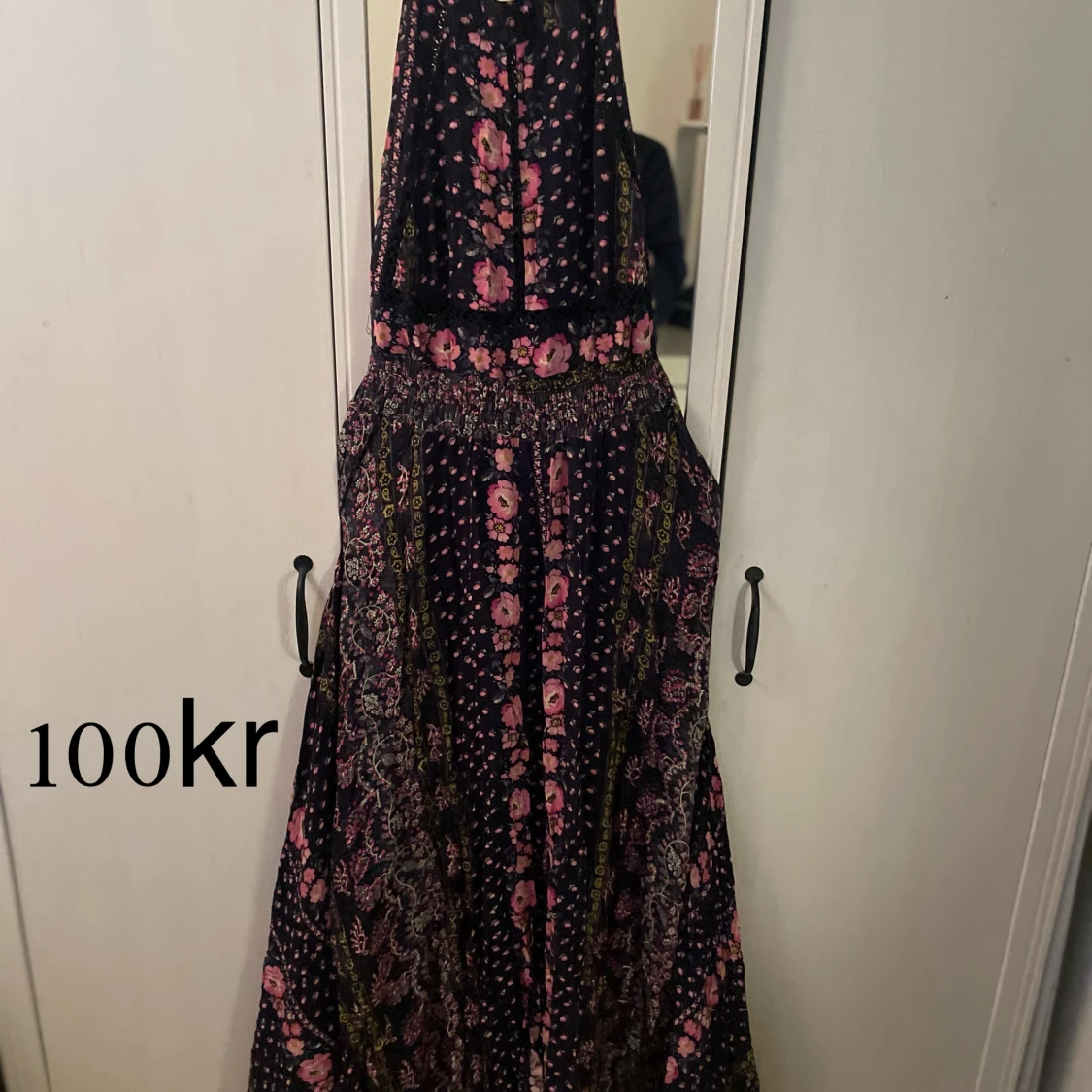 Klänningar M/L - 91