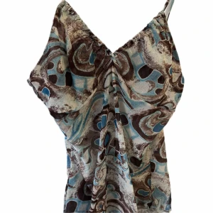 Y2K linne - Äkta y2k köpt secondhand i bra skick! Mesh!