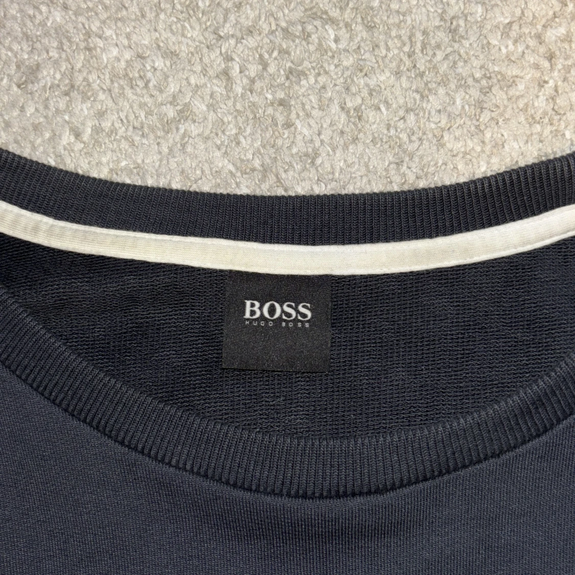 Svart tröja från Hugo Boss - 91