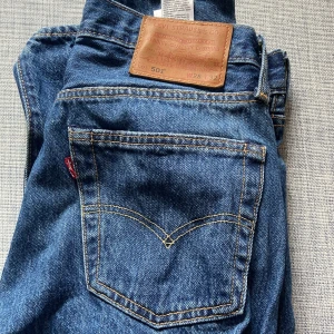 Levis 501 - Skick 10/10 riktigt snygga 501 w28 l 32