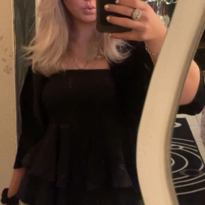 Bolero - Superfin bolero i mocka/sammets material, storlek M💕passar s