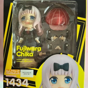 Nendoroid 1434 Chika Love is War  - Varan säljes komplett i befintligt skick. 