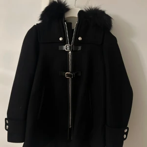 Kappa från ZARA - En kappa från Zara använd ca 3 gånger. 