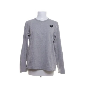 commes des garcons play tröja - Jätte fin 🥰🥰