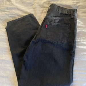 Levis jeans - Använda fåtal gånger, väldigt fint skick 