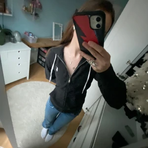 Ralph lauren zip - Skitsnygg, storlek XXS men passar Xs-S. Nypris: 1595 💗