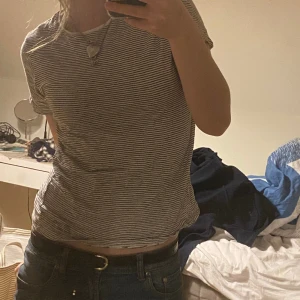 Randig tröja - Randig t-shirt jag inte använder