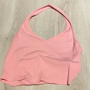 Halterneck topp - Knappt använd! Pris kan diskuteras 💓