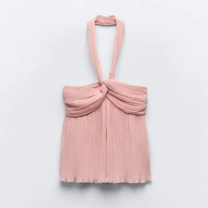 Zara topp - halterneck top från zara som jag köpte här på plick men aldrig användt och med prislappen kvar💞