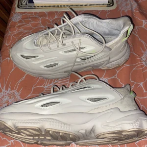 Yeezy skor - För små för mig