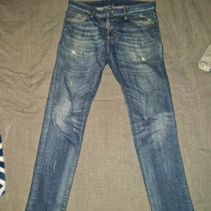 DSQUARED2 Jeans - DSQUARED2 Jeans  Använda  Bra skick 