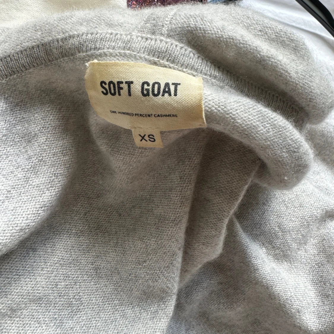Soft goat zip up - 91