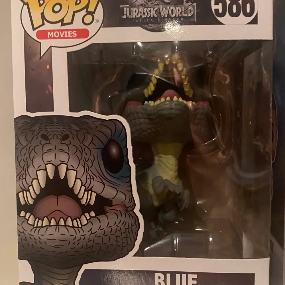 Mina gamla funko pops från min jurrasic world fas❤️ dom kostade väldigt mycket tillsammans speciellt blue man fattar det om man har koll på funko pops❤️ försökte sätta ett rimligt pris!. Övrigt.