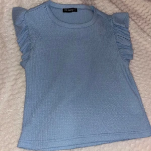 Topp - Söt topp som är helt oanvänd