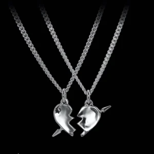 Halvhjärtat Maria Nilsdotter  - 40-45 i mått! Kan oxkså byta mot ett o guld❤️