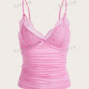 Rosa linne shein - Rosa linne från shein med bra kvalitet! Skönt att ha på sig under sommaren! Köpte för 89kr säljer för 90kr