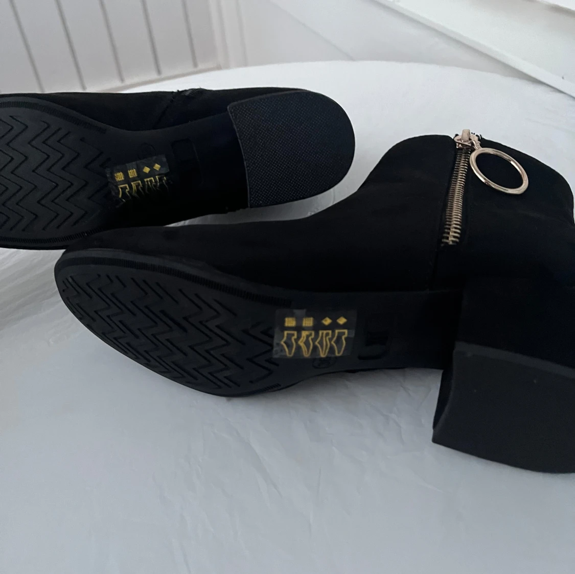 Klackskor/stövletter - 90