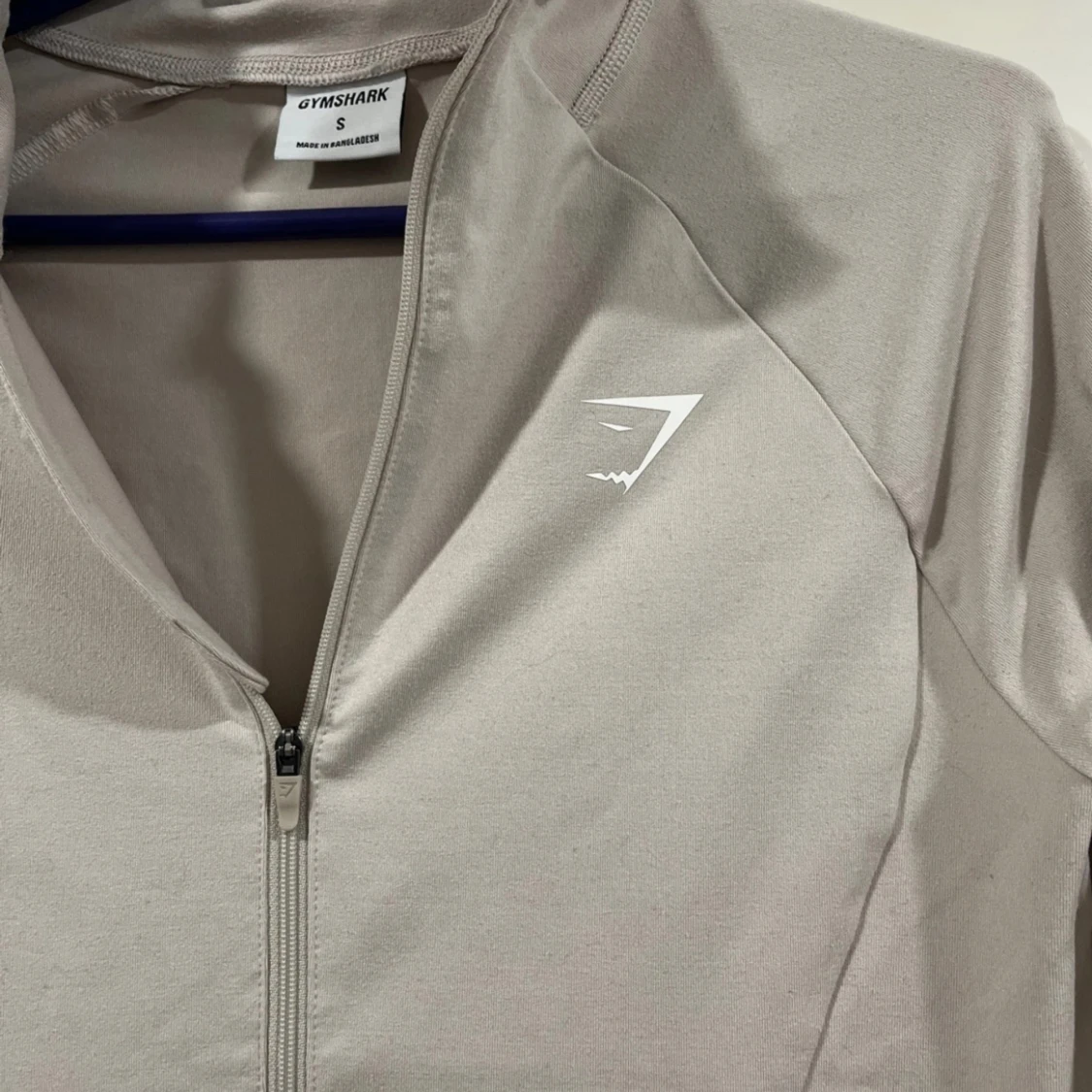 Gymshark verkkatakki beige  - 90