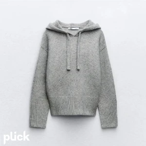 Zara hoodie  - Säljer denna jättefina Zara hoodie då den tyvärr inte kommer till användning, hör gärna av dig vid frågor och funderingar💕