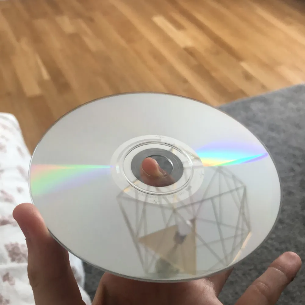 Cd,den har typ spawnat i min rum från ingenstans men användes aldrig.Är i bra kondition . Övrigt.