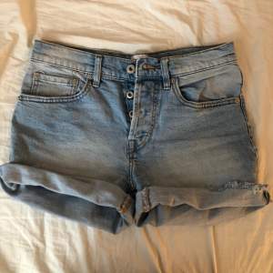 Vanliga jeansshorts från Lager 157