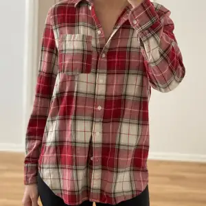 Rutig damskjorta, oversize, perfekt skick