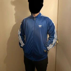 Adidas tröja  - Adidas tröja  XXL (XL) Skick 9 av 10 Vintage 