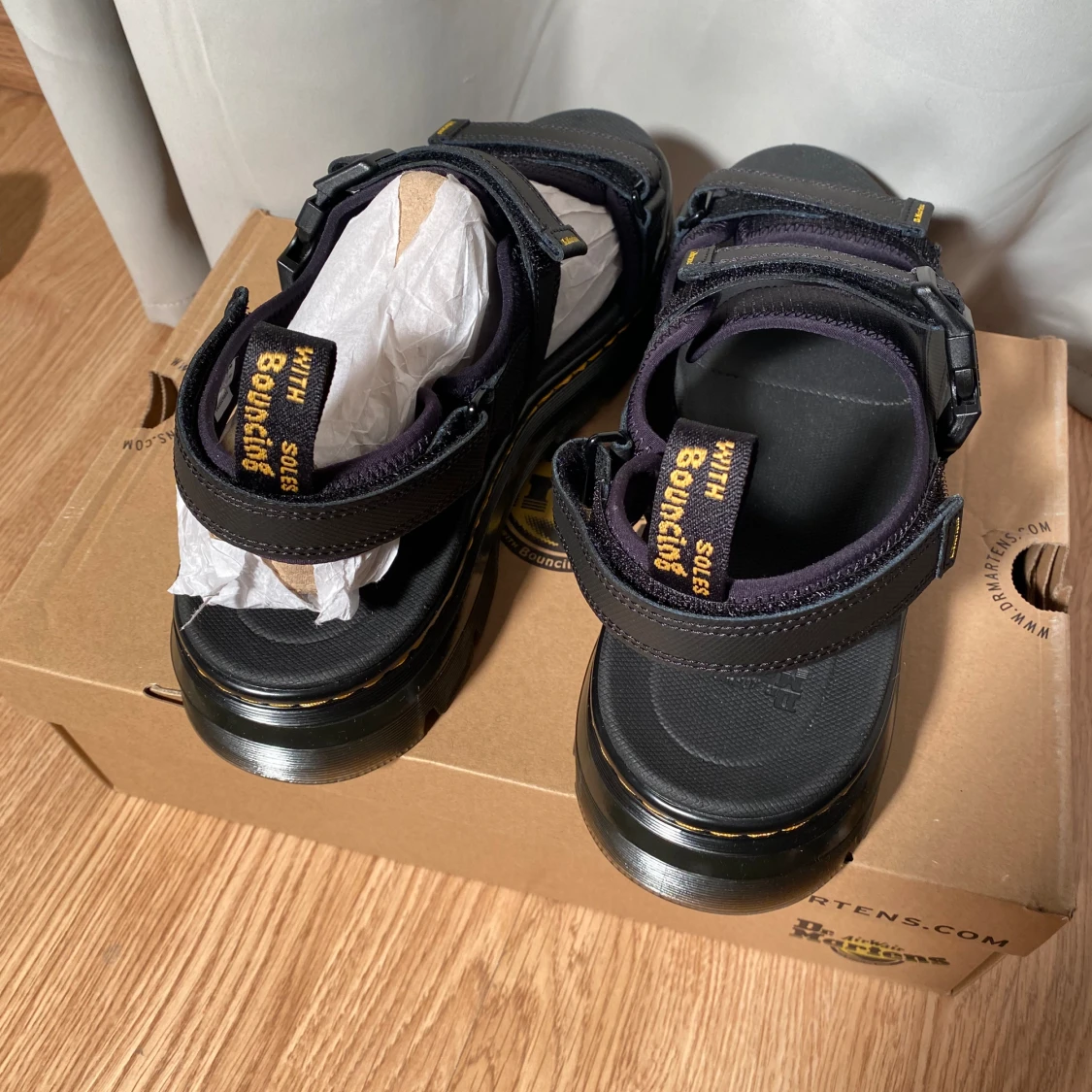 Dr Martens sandaler  - 90