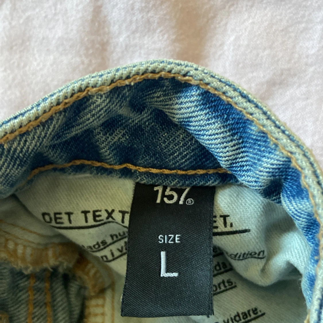 Ljusblåa jeans  - 93