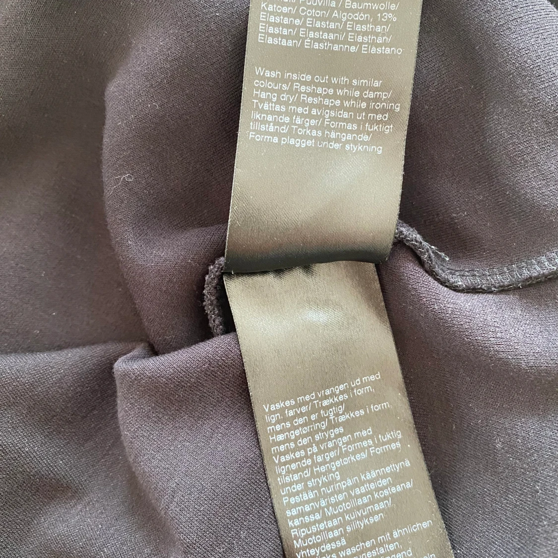 Svart klänning från Filippa K i strl S modell double face t-shirt dress i nyskick  - 93