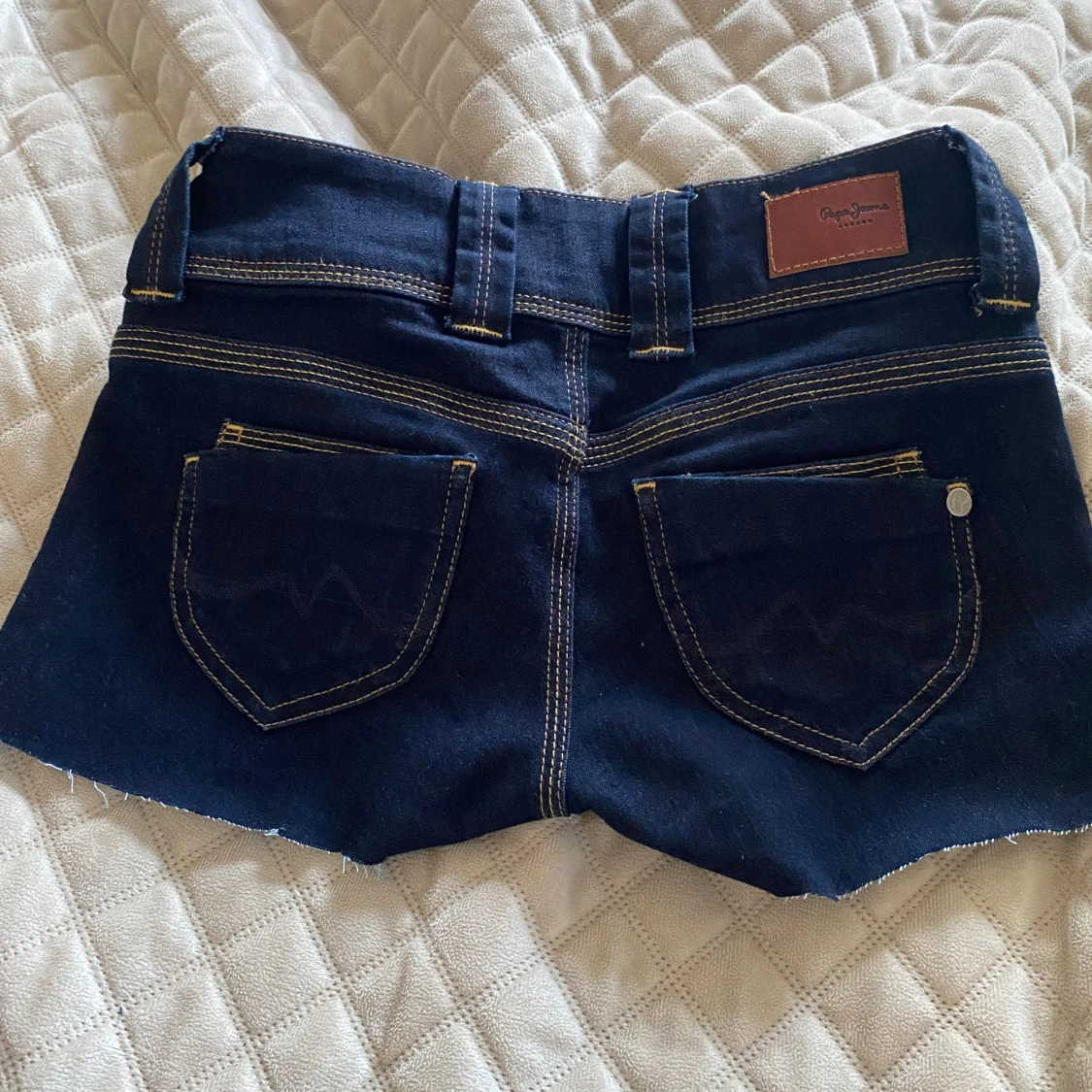 Säljer dessa pepe shortsen!💓 Som  förut var jeans men som jag har gjort om till shorts💓💓 - 90