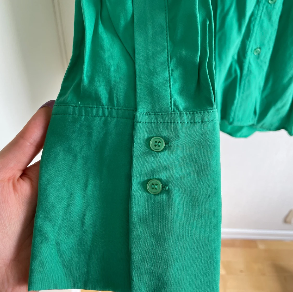 Skjorta grön M/L oversize  - 91