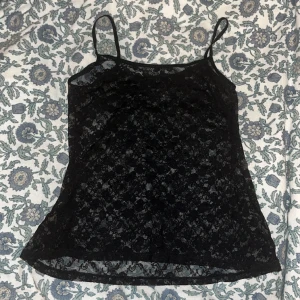 Spetslinne - Så gulligt linne i spets!