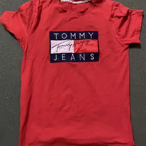 Tommy Hilfiger T-Shirt Storlek M
