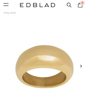 Ring - Säljer denna ring från Edblad💓 har aldrig använts då jag använder silver smycken!!💓💓
