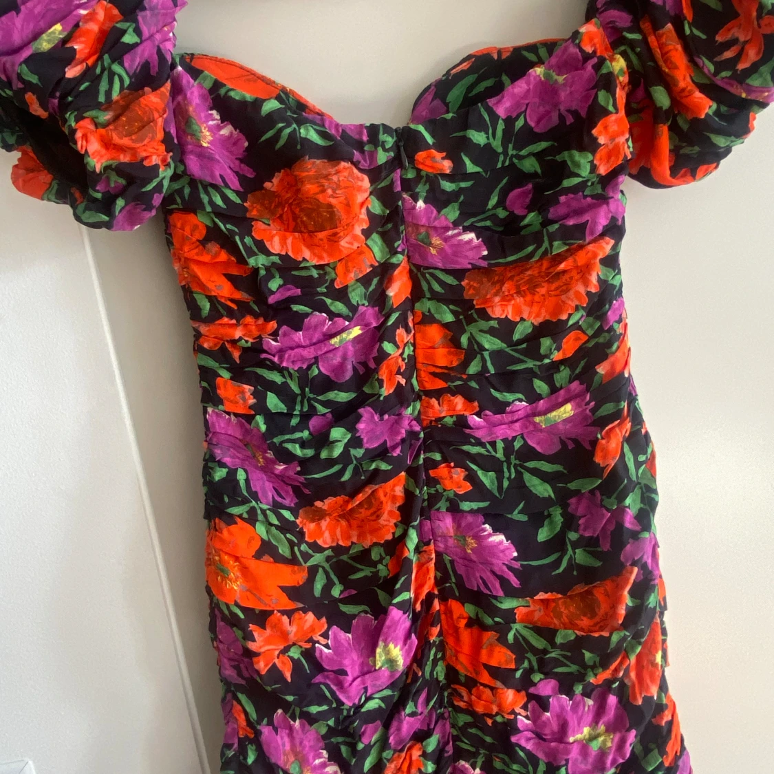 Blommig sommarklänning  - 91