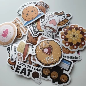 25st kakor klistermärken, stickers, pyssel  - Klistermärken/stickers Motiv: kakor  Antal: 25st Skick: ny/oanvänd  Kul att använda till pyssel, scrapbooking och annat.