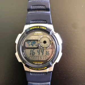 Casio klocka - Digital casio klocka som nästan aldrig blivit använd