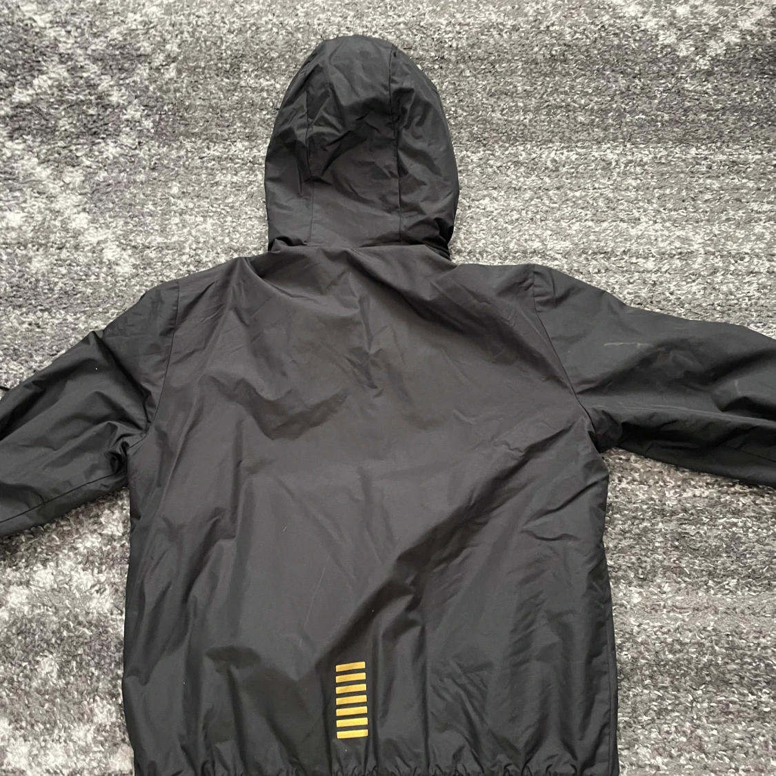 Ea7 Armani regn jacka  - 90