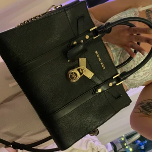 Michael kors  - Jätte fin