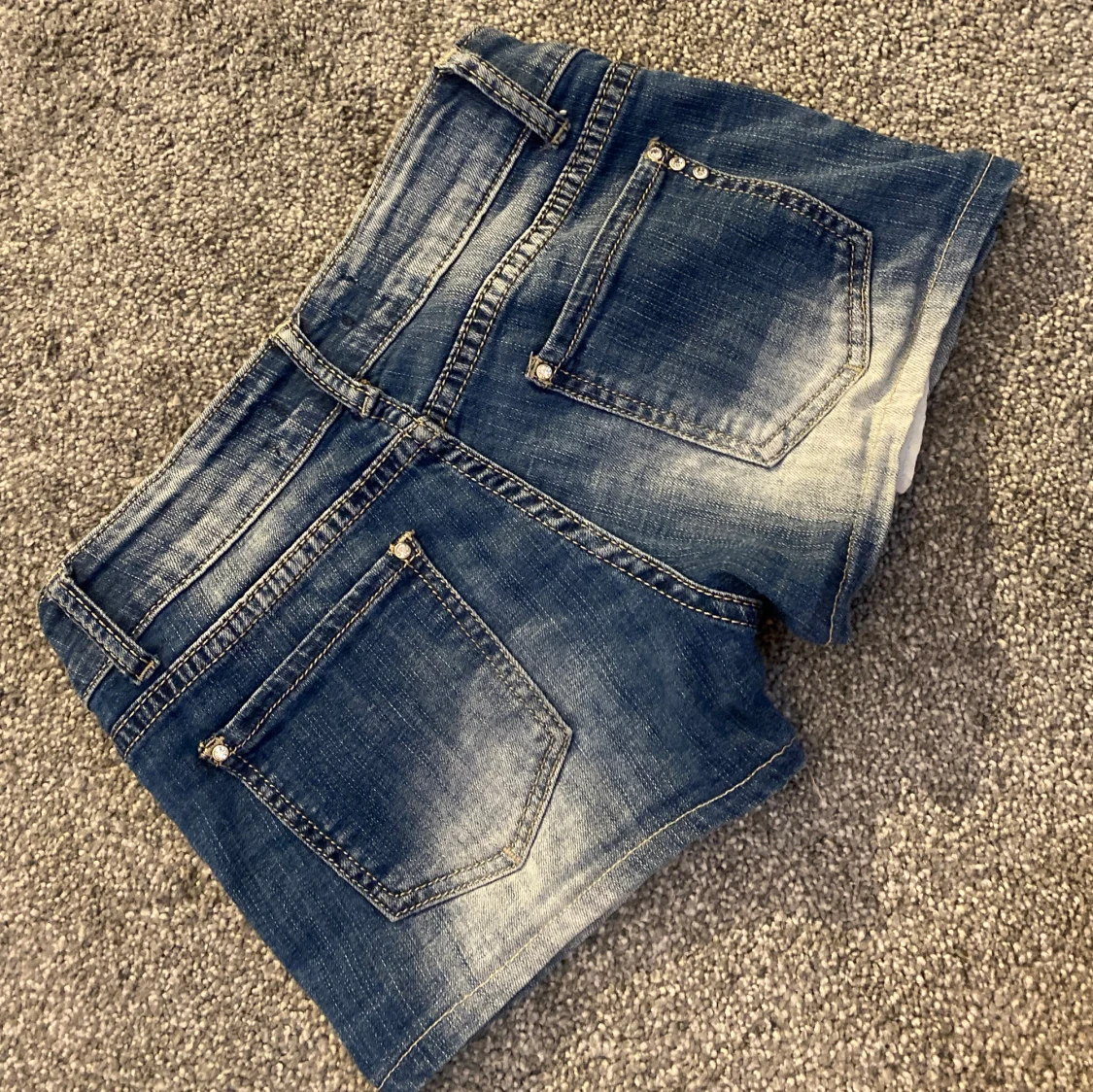 Lågmidjade jeans shorts - 91