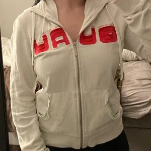 flis - jättefin flis🫶 knappt använd. Kontakta om ni har några frågor<3