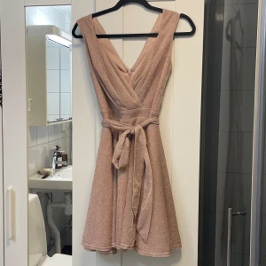 Klänning  - Uk storlek 10