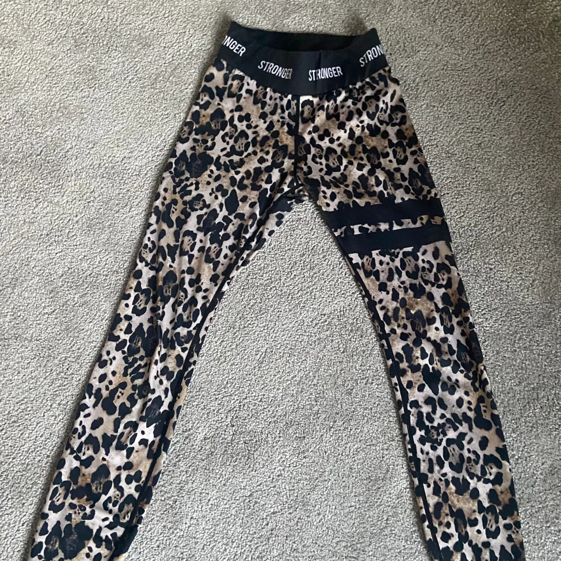 STRONGERtights leopard - 90