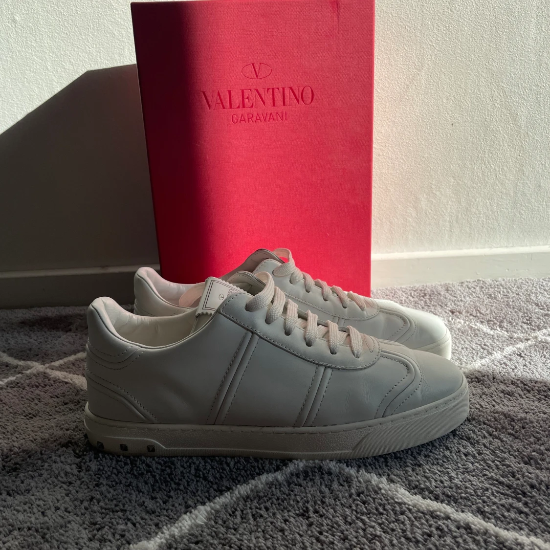Valentino flycrew 