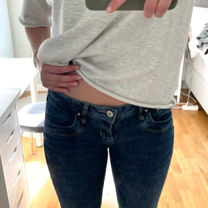 Ltb jeans  - Skitsnygga jeans från ltb i nyskick⭐️kontakta mig vid frågor eller annat! Jag är 178 cm lång. Köp helst via plick!💓