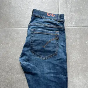 Dondup jeans i George modell, cond 9/10