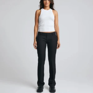 Lågmidjade kostymbyxor - Säljer mina fina lågmidjade kostymbyxor från BikBok då de inte passar🥲😍