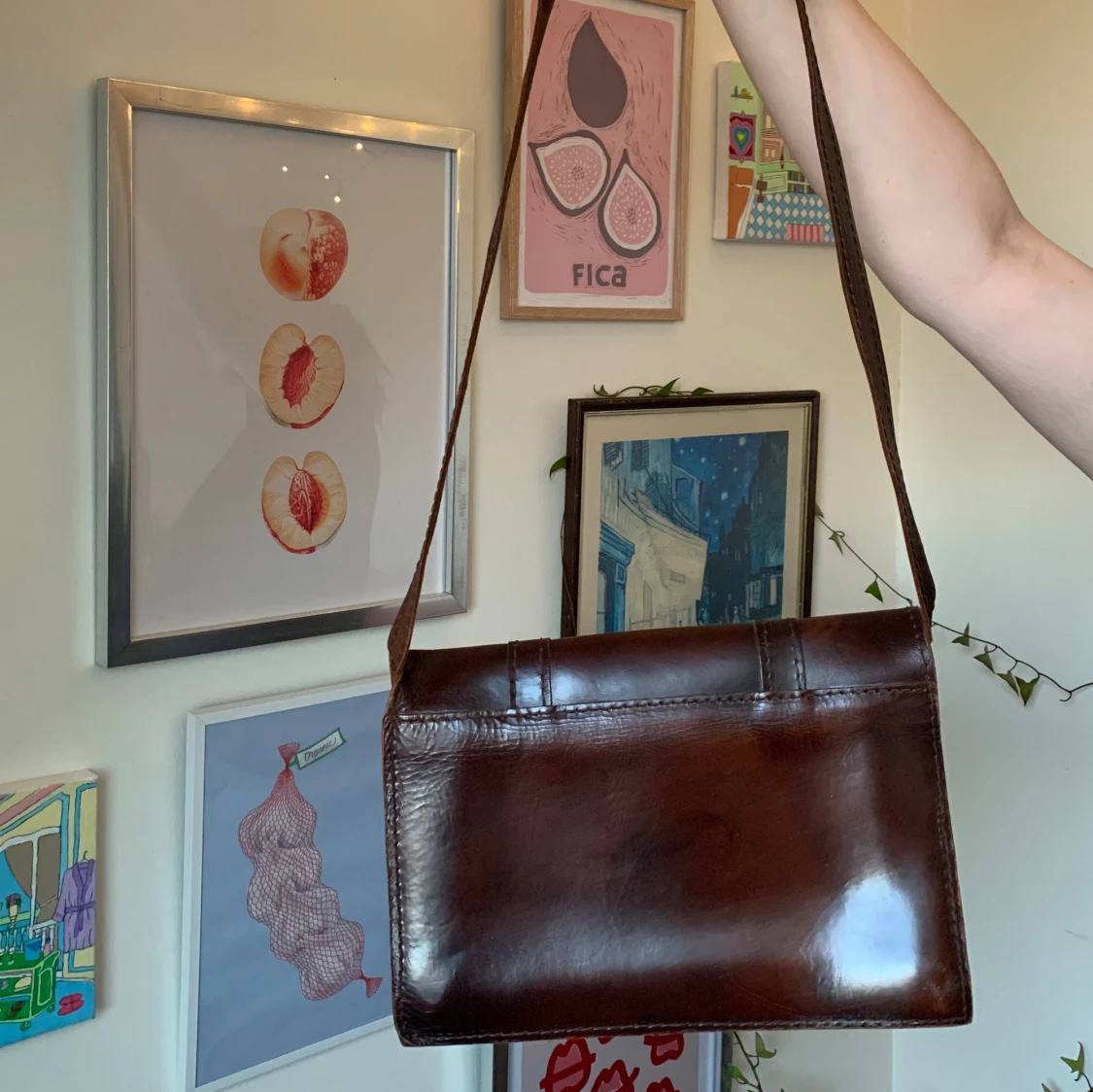Brun skinnväska - 90