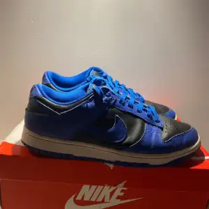 Nike Sb dunk cobalt Cond 8/10 finns lite crease Box finns